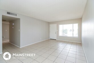 2355 S Spruce in Mesa, AZ - Foto de edificio - Building Photo