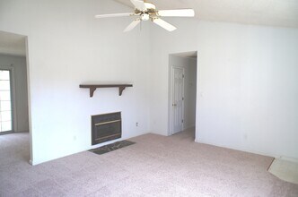 108 Horse Shoe Bend in Jacksonville, NC - Building Photo - Building Photo