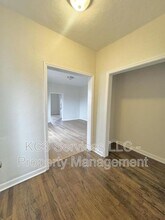 129 Brooklyn Ave in Kansas City, MO - Foto de edificio - Building Photo