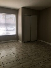 1677 Bent Arrow Dr in North Las Vegas, NV - Building Photo - Building Photo