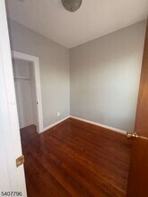 302 Princeton Ave in Jersey City, NJ - Building Photo - Building Photo