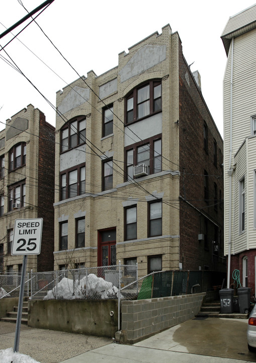 151 Highland Ave in Jersey City, NJ - Building Photo