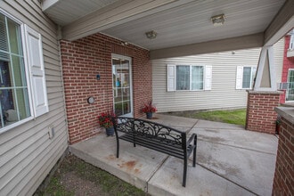 Oakwood Estates in Cloquet, MN - Building Photo - Building Photo