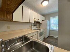 2412 Brittany Ln in Bloomington, IN - Building Photo - Building Photo