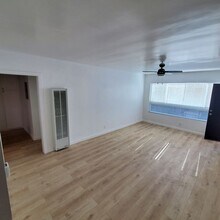 7119 Mountain View Ave in Huntington Park, CA - Foto de edificio - Building Photo