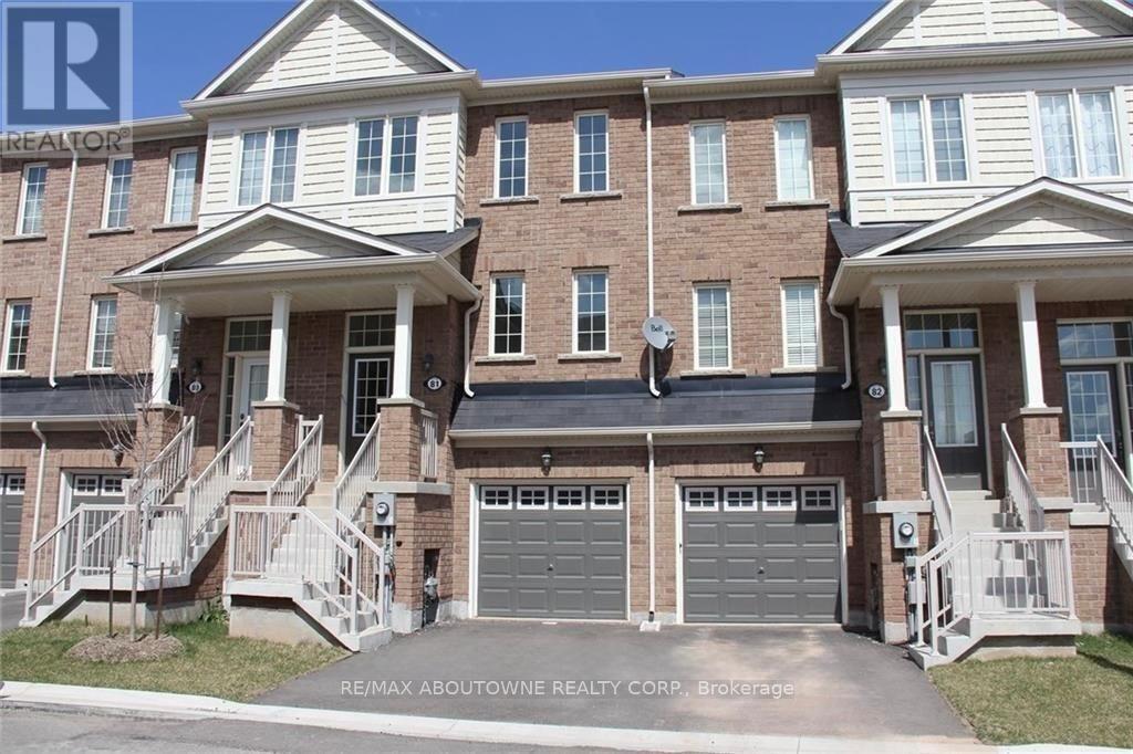 2178 Fiddlers Way in Oakville, ON - Building Photo