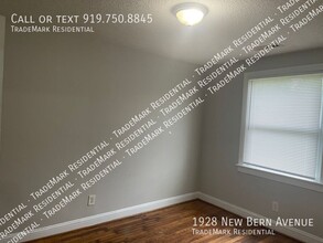 1928 New Bern Ave in Raleigh, NC - Foto de edificio - Building Photo