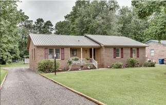 5334 Ridgewood Heights Dr in Wilmington, NC - Building Photo