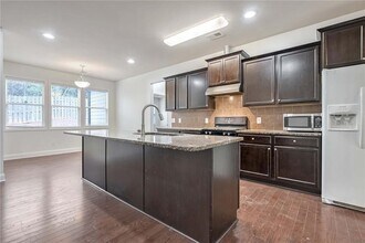 4106 Bunker Dr SW in Austell, GA - Building Photo - Building Photo