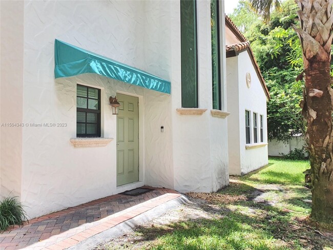 4425 Hidden Harbour Terrace in Fort Lauderdale, FL - Building Photo - Building Photo