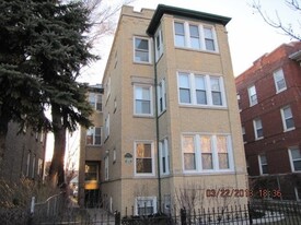 4910 N Spaulding Ave, Unit 2W in Chicago, IL - Building Photo