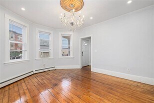 5 Solar St in Providence, RI - Building Photo