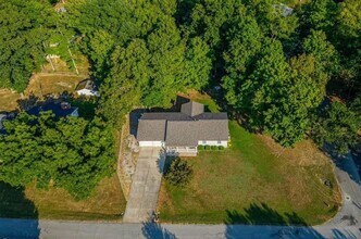 120 Edgewood Rd in Jackson, MO - Foto de edificio - Building Photo