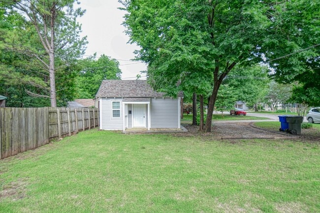 1/2 S Flood Ave in Norman, OK - Building Photo - Building Photo