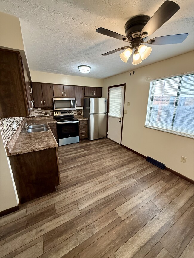 property at 3208 Cedar Grove Pl S