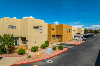 Cactus Flats in Glendale, AZ - Building Photo - Building Photo