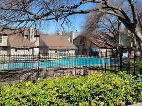 1740 Timber Ridge Rd in Austin, TX - Building Photo - Building Photo