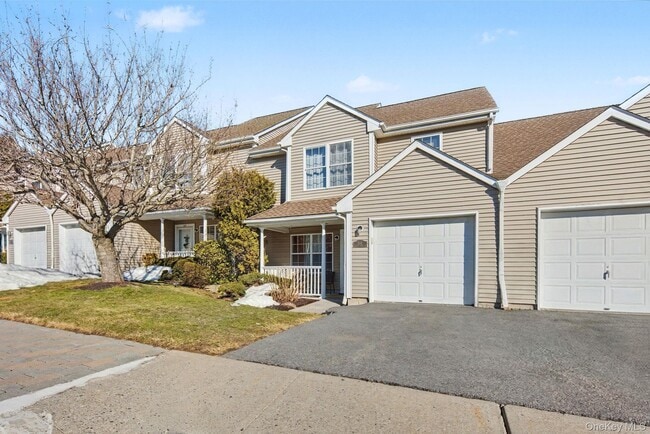 104 Sparrow Ridge Rd in Carmel, NY - Building Photo - Building Photo