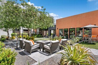 15164 N 140th Dr, Unit ID1370240P in Surprise, AZ - Foto de edificio - Building Photo