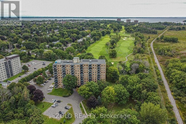 66 Greenview Dr in Kingston, ON - Building Photo - Building Photo