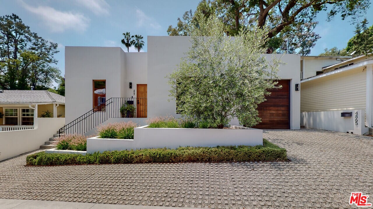 4865 Wicopee Ave in Los Angeles, CA - Building Photo