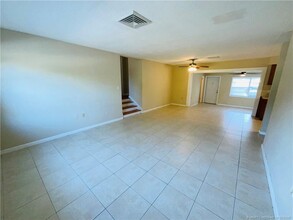 1701 Sunrise Blvd in Fort Pierce, FL - Building Photo - Building Photo