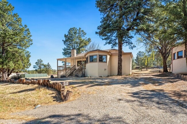 property at 104 Bogie Ln