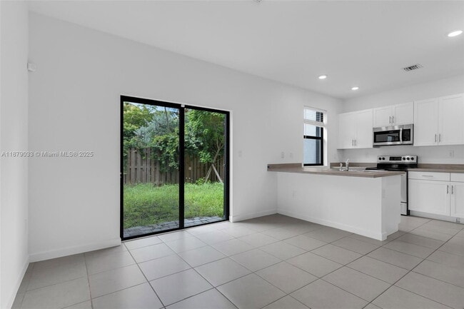 28716 SW 134th Ct in Homestead, FL - Building Photo - Building Photo