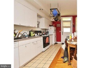 918 Passyunk Ave in Philadelphia, PA - Building Photo - Building Photo