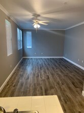 4800 Westlake Pkwy in Sacramento, CA - Foto de edificio - Building Photo