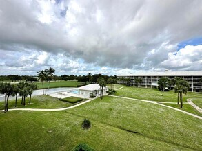 3525 Village Blvd in West Palm Beach, FL - Building Photo - Building Photo