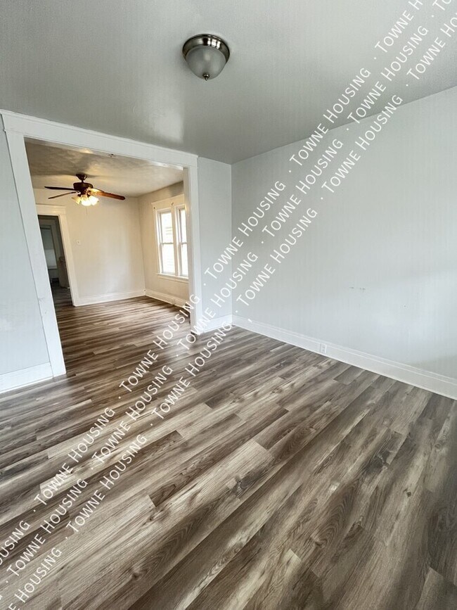 2099 Niagara St in Buffalo, NY - Building Photo - Building Photo