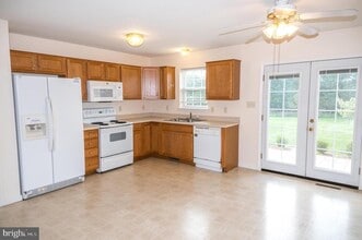 3669 Mountain Shadow Dr in Fayetteville, PA - Building Photo - Building Photo