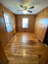 33 Dairy St photo'