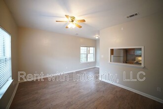 2403 Hartsfield Rd in Tallahassee, FL - Building Photo - Building Photo