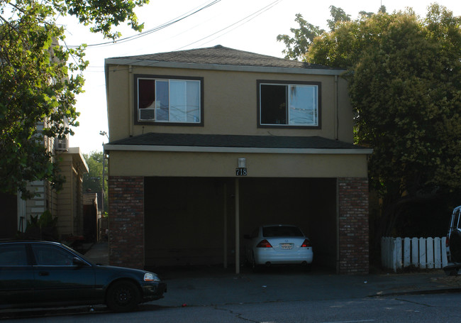 718 S 2nd St in San Jose, CA - Foto de edificio - Building Photo