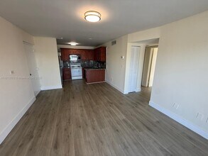 1933 SW 7th St in Miami, FL - Building Photo - Building Photo