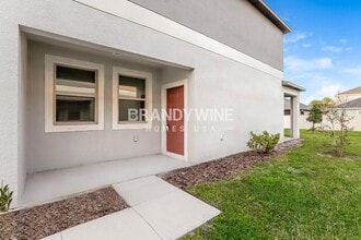 14267 War Admiral Pl in Ruskin, FL - Foto de edificio - Building Photo