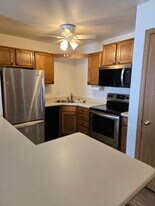 566 Athletic Way in Sun Prairie, WI - Building Photo