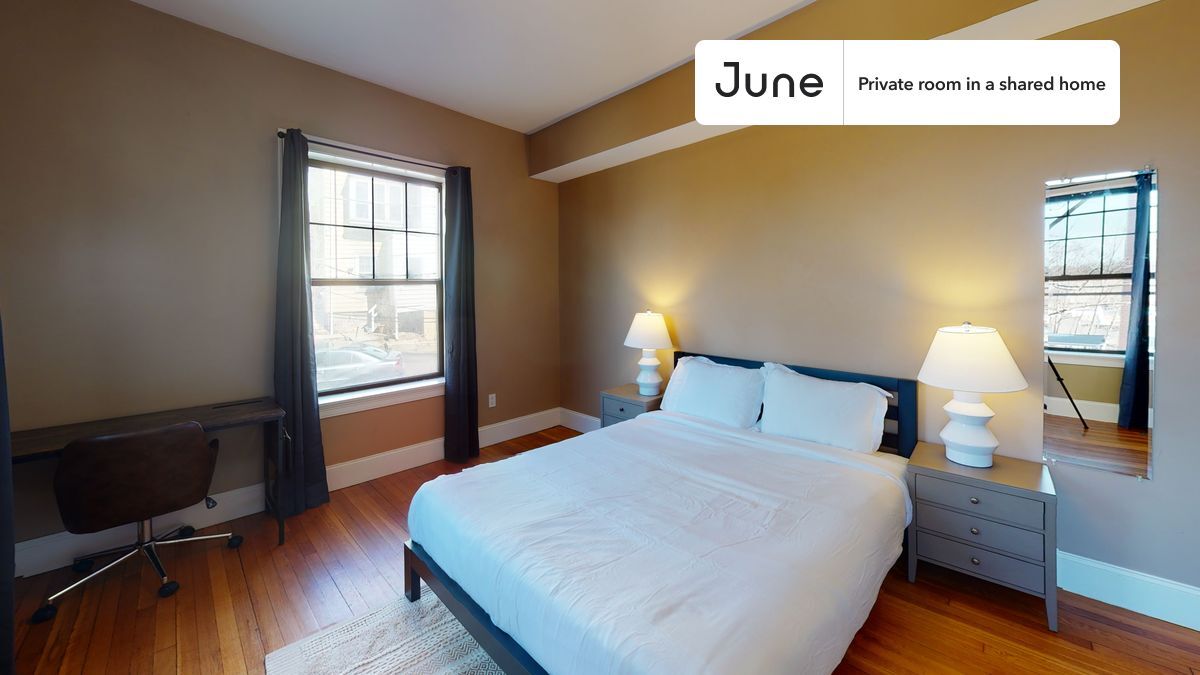 Private bedroom in 4 bed/2 bath Home in Boston, MA - Building Photo