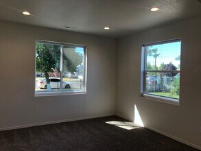 902-904 W Poplar St in Walla Walla, WA - Building Photo - Building Photo