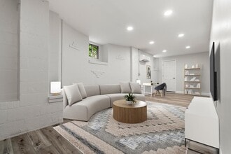 127 Academy Hill Rd, Unit #1 in Boston, MA - Building Photo - Building Photo