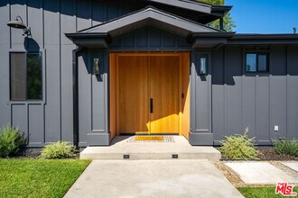 20215 Lorenzana Dr in Los Angeles, CA - Building Photo - Building Photo