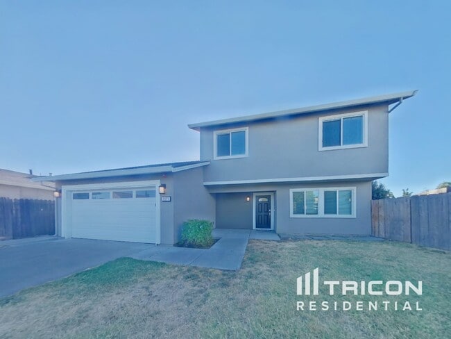 property at 2371 Coronado Ct