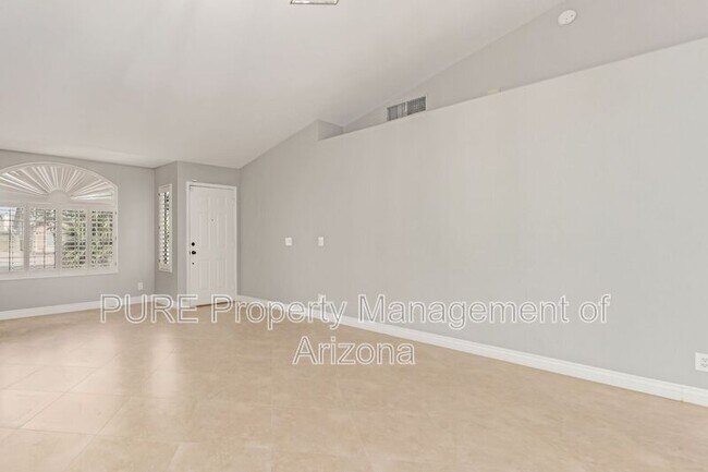 2221 N Jackson Pl in Chandler, AZ - Foto de edificio - Building Photo