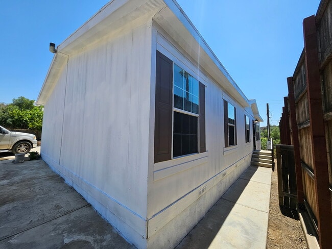 24405 Manzanita Rd in Menifee, CA - Building Photo - Building Photo