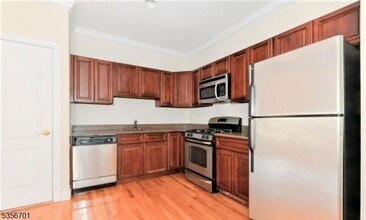 255 Broadway in Bayonne, NJ - Building Photo - Building Photo