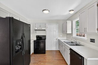532 Baygall Rd in Holly Springs, NC - Building Photo - Building Photo