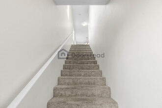 1855 Trossachs Blvd SE, Unit 503 in Sammamish, WA - Foto de edificio - Building Photo