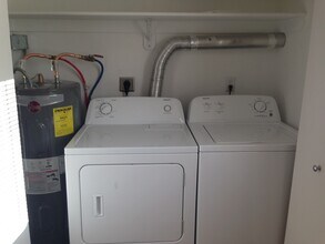 935 Hayes N Ave, Unit D in Pocatello, ID - Foto de edificio - Building Photo